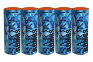 niebieska świeca dyma niebieski dym